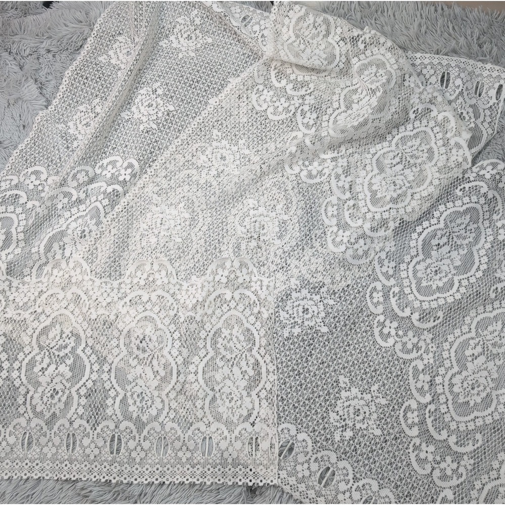 Vtg white Ivory Lace Curtain Tablecloth Triangle Floral Cottagecore Lot Of 3